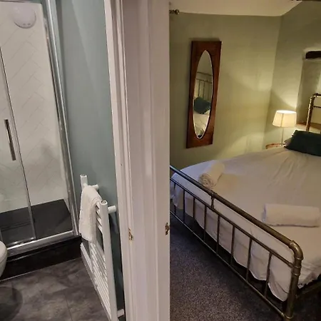 Hébergement de vacances Beautiful Townhouse 3 Double Beds Free Parking