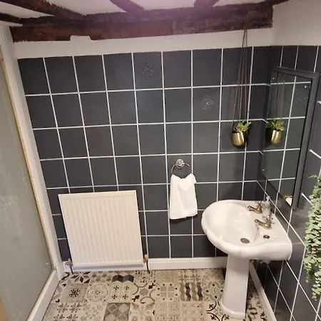 Beautiful Townhouse 3 Double Beds Free Parking